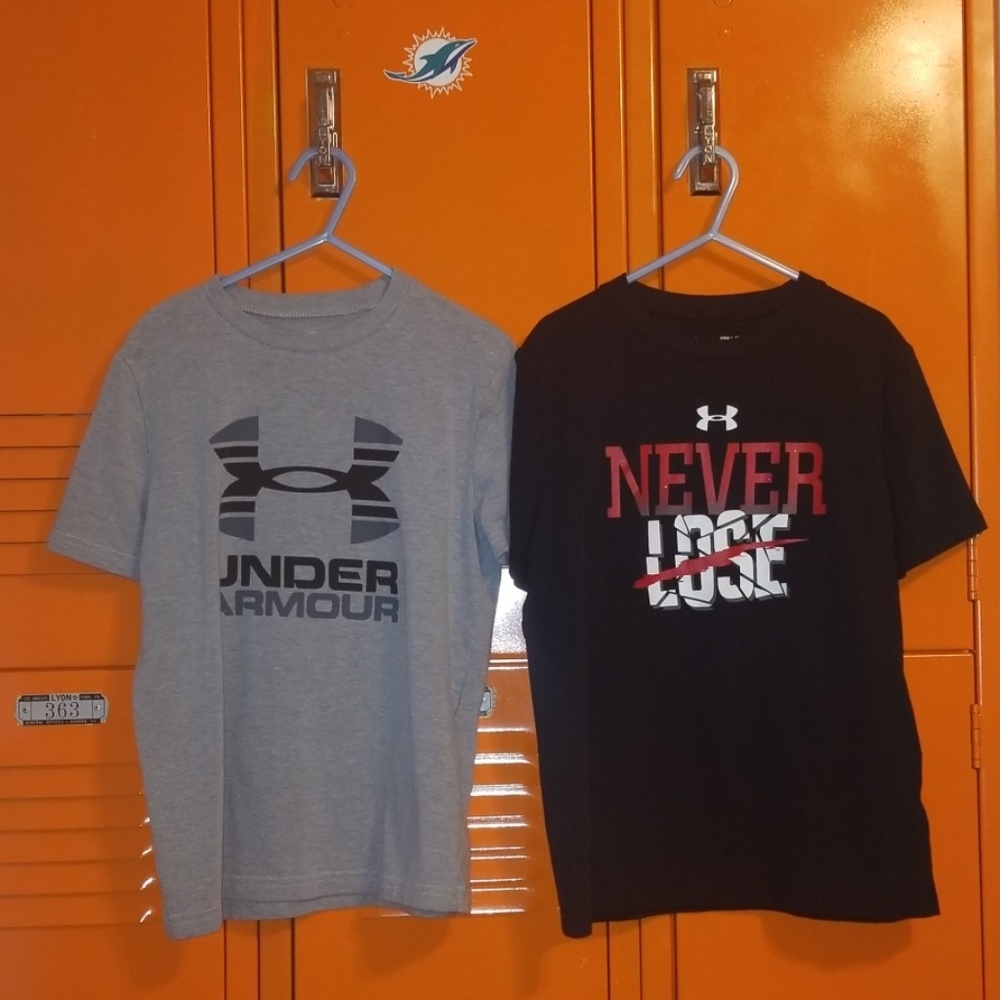 2️⃣ boys Under Armour YSM (8) shirts